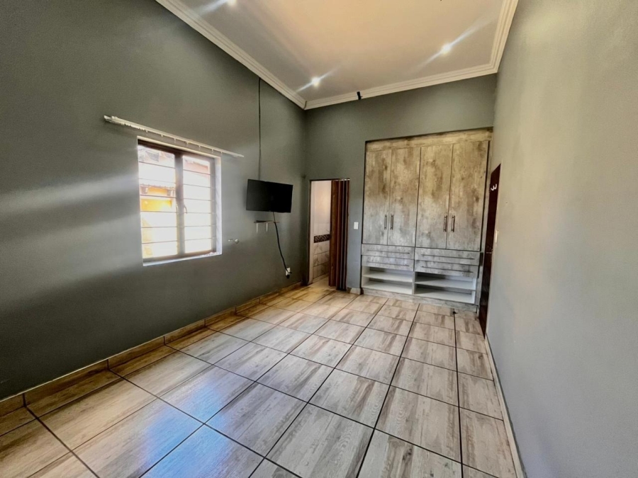 4 Bedroom Property for Sale in Donkerhoek A H North West
